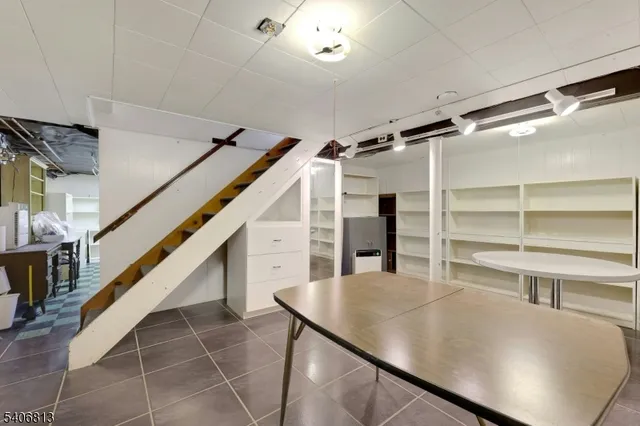 $999,999 | 4 Highfield Court, Wayne, NJ 07470