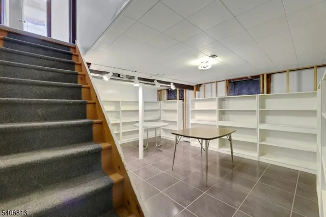 $999,999 | 4 Highfield Court, Wayne, NJ 07470