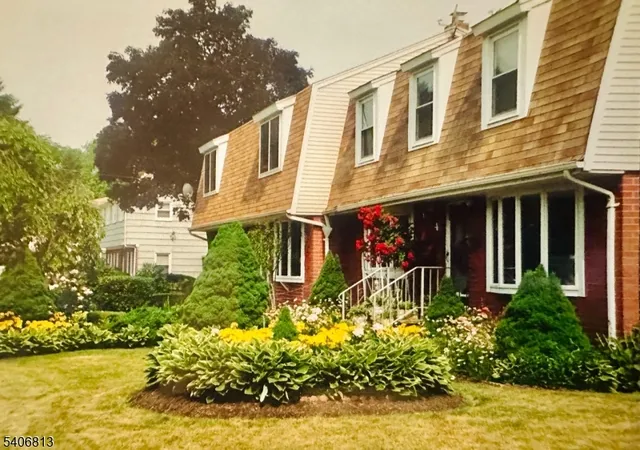 $999,999 | 4 Highfield Court, Wayne, NJ 07470