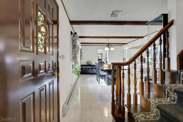 $999,999 | 4 Highfield Court, Wayne, NJ 07470