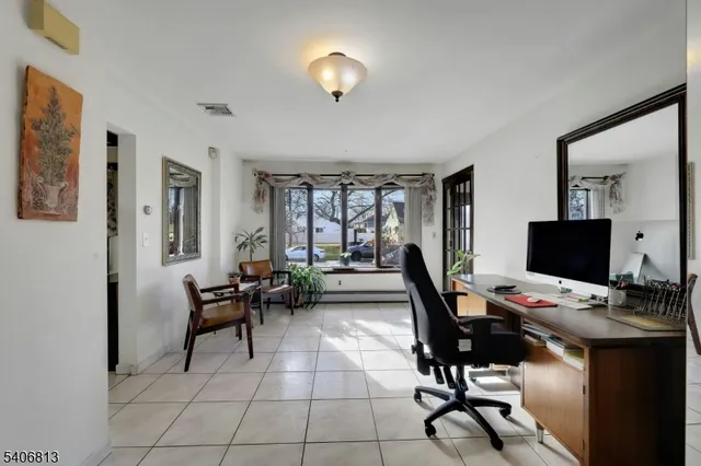 $999,999 | 4 Highfield Court, Wayne, NJ 07470