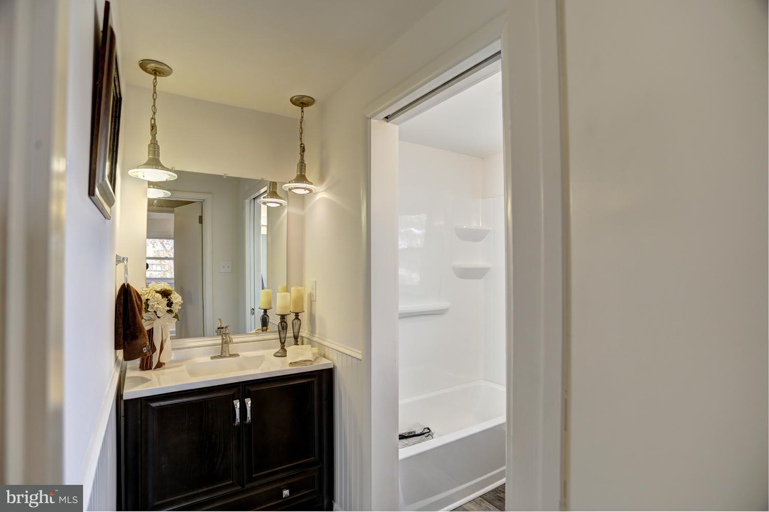 405 Ritter Road Harrisburg, PA 17109 - Photo 22 of 38 Bathroom