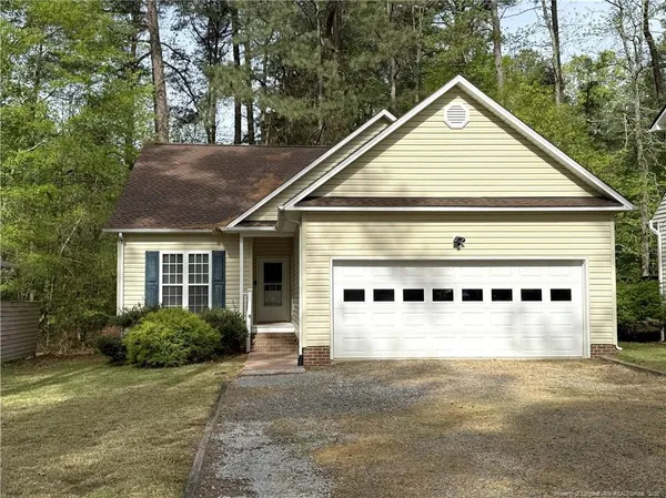 $1,700 | 1605 North Stonegate Drive, Sanford, NC 27332