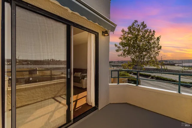 $399,000 | 174 Nantucket Lane, Vallejo, CA 94590