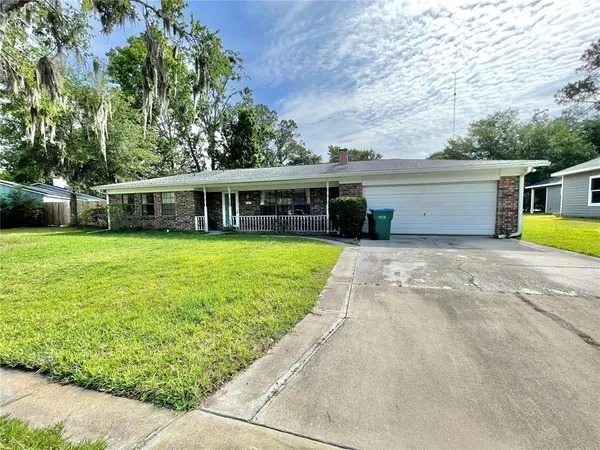 $215,000 | 10919 Northwest 61 Terrace, Alachua, FL 32615