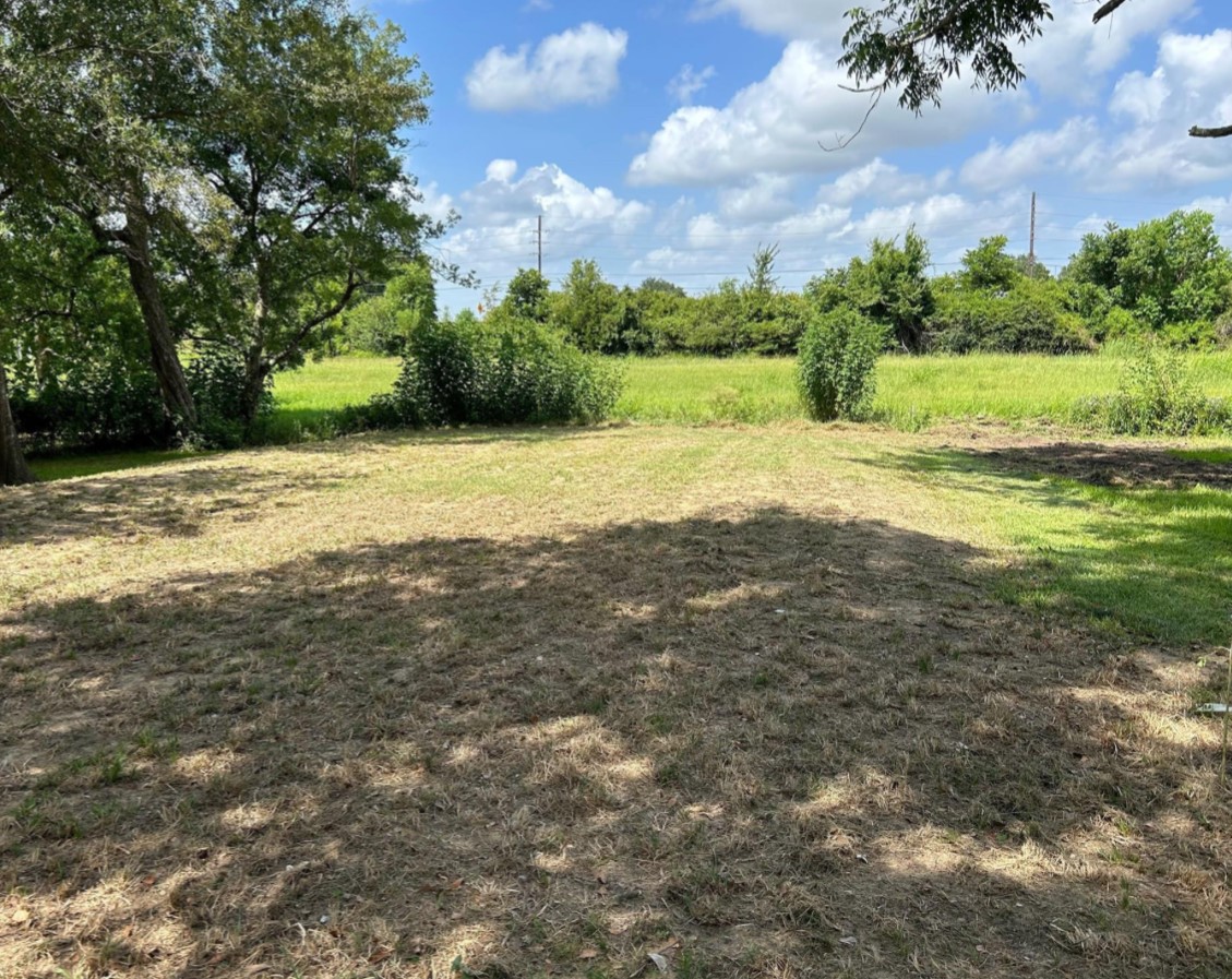 8729 Cloverdale Beaumont, TX 77705 - Photo 1 of 7