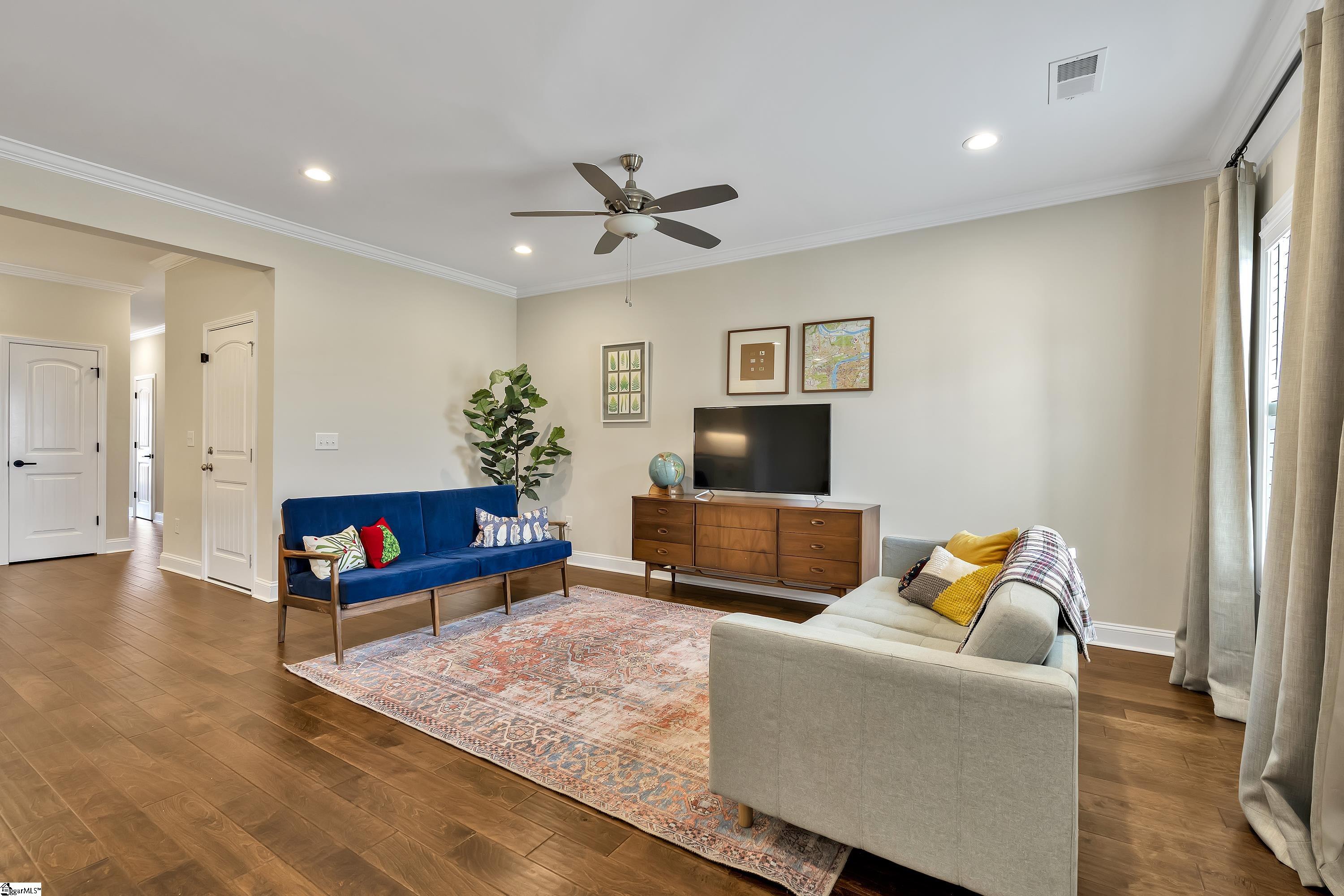 251 Rocky Slope Road Greenville, SC 29607 - Photo 6 of 27 Gallery Image 6