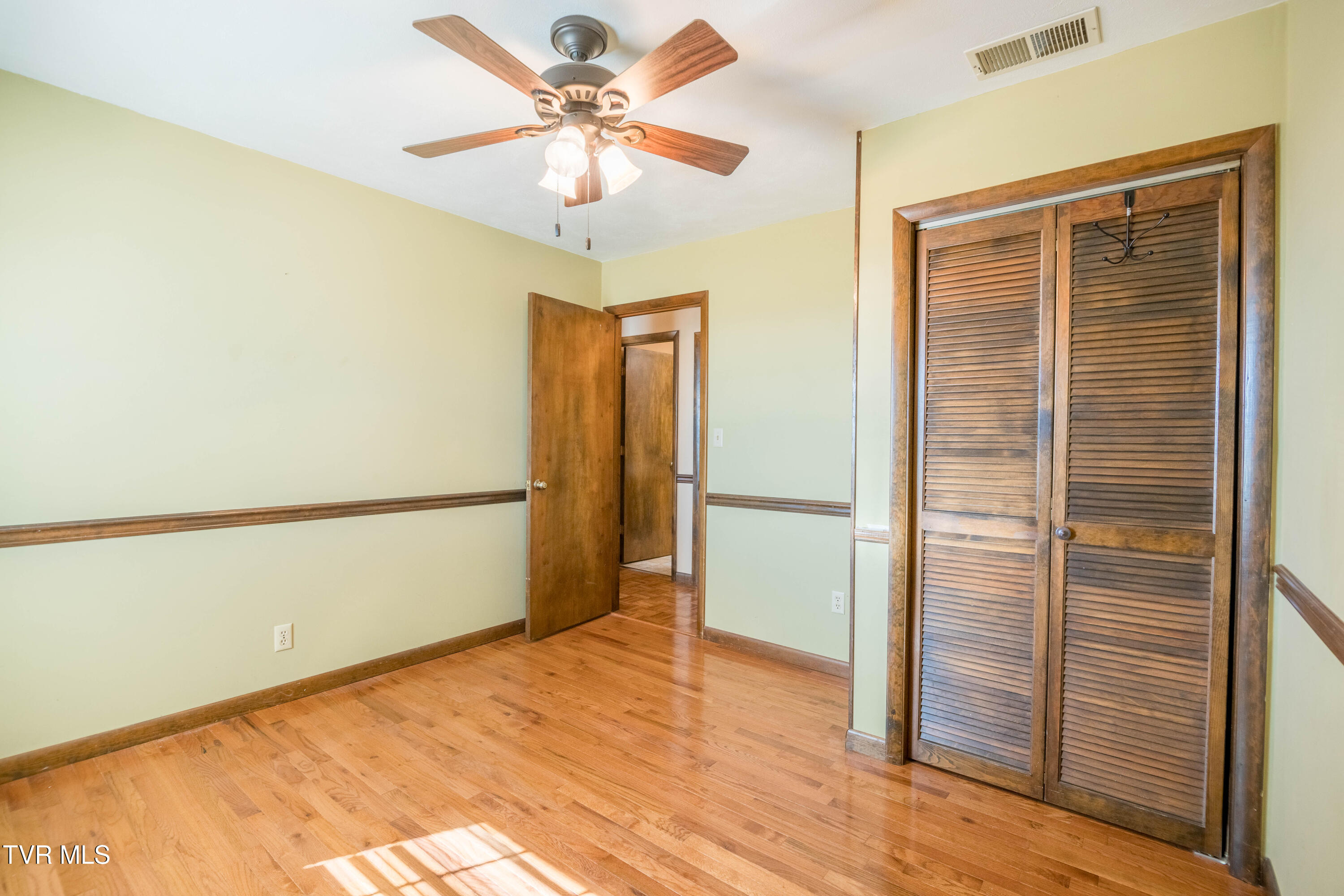 100 Mingo Trail Greeneville, TN 37743 - Photo 17 of 52 087A0807-HDR