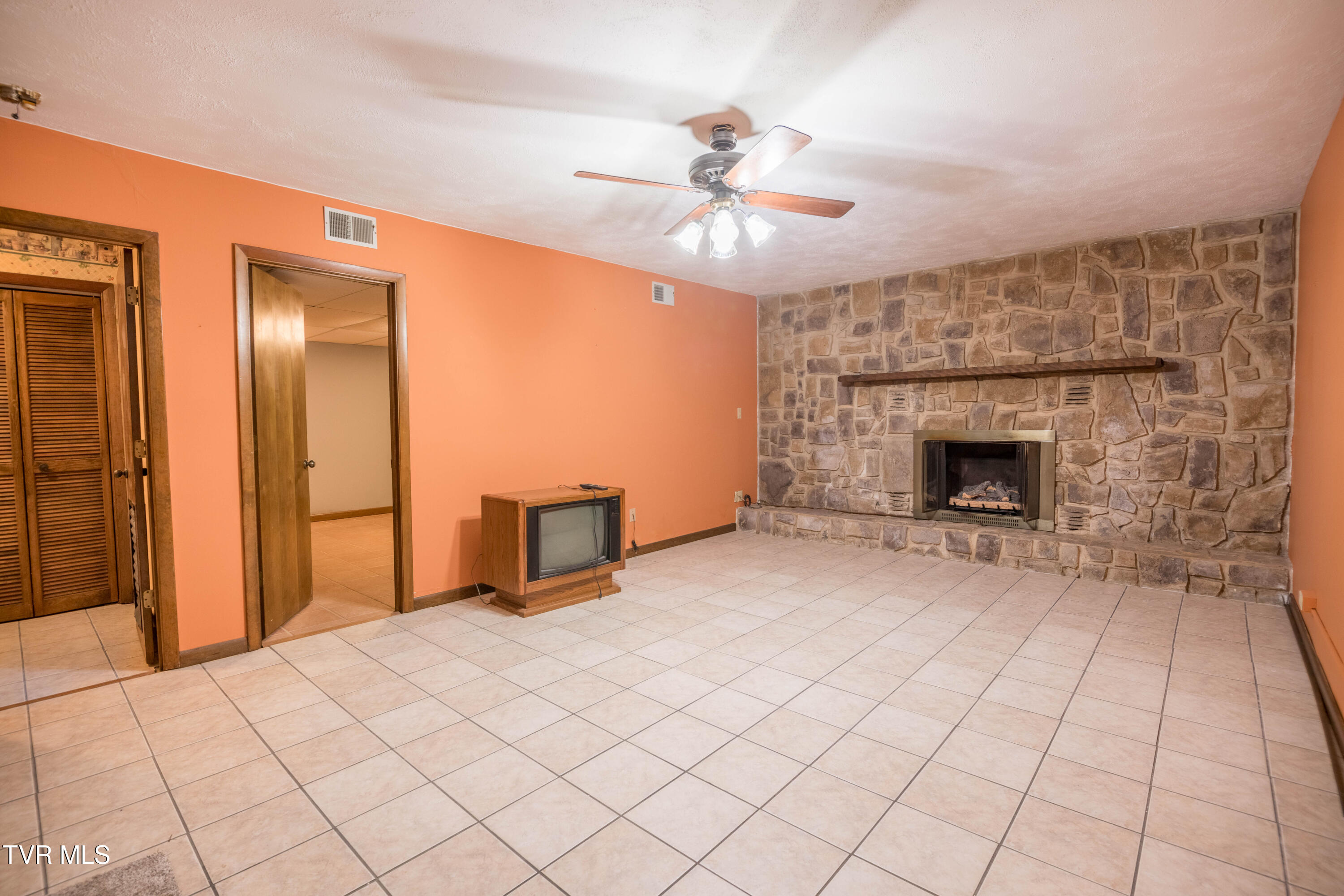 100 Mingo Trail Greeneville, TN 37743 - Photo 23 of 52 087A0831-HDR