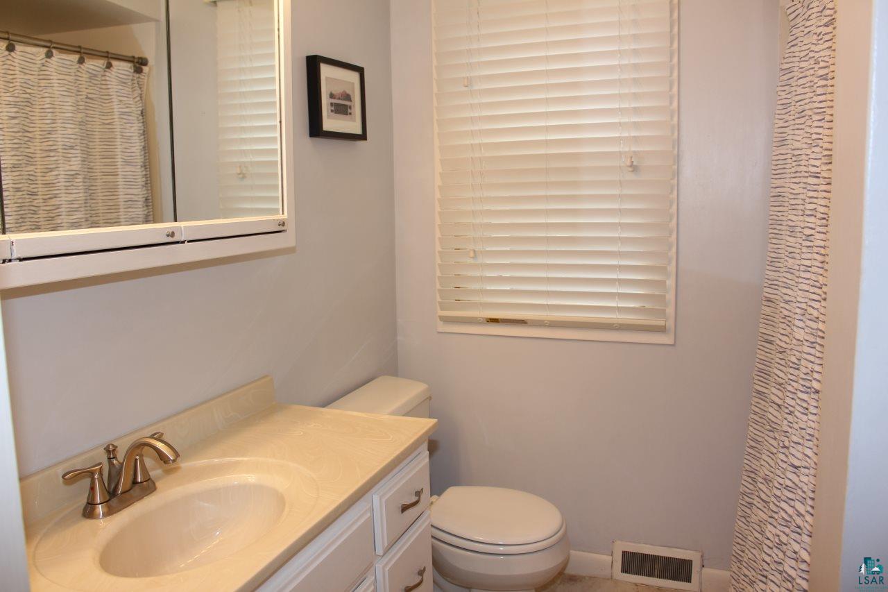 2901 Greysolon Road Duluth, MN 55812 - Photo 6 of 16 Main floor