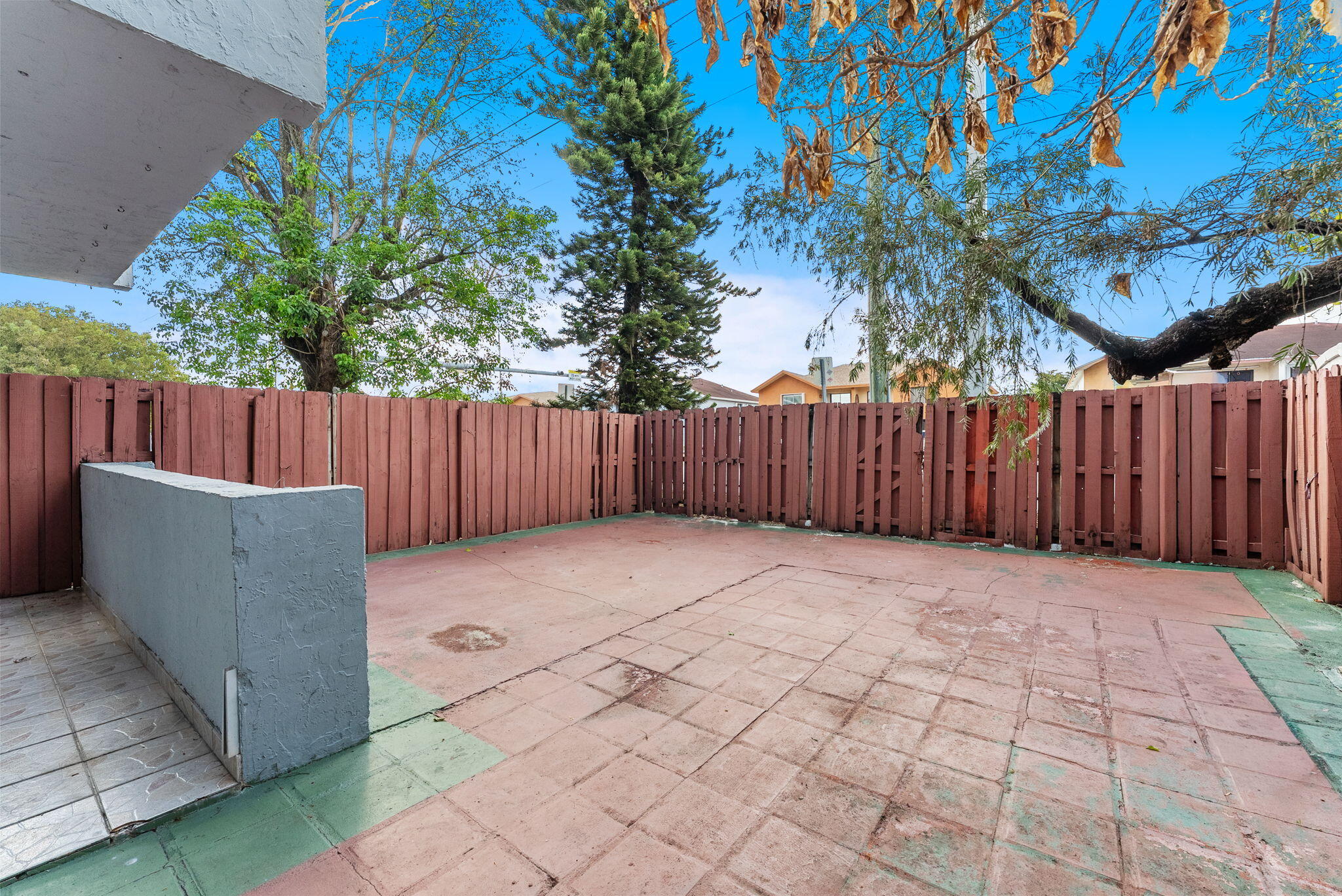 1725 West 60th Street, Unit F126 Hialeah, FL 33012 - Photo 14 of 20 22-web-or-mls-DSC08410