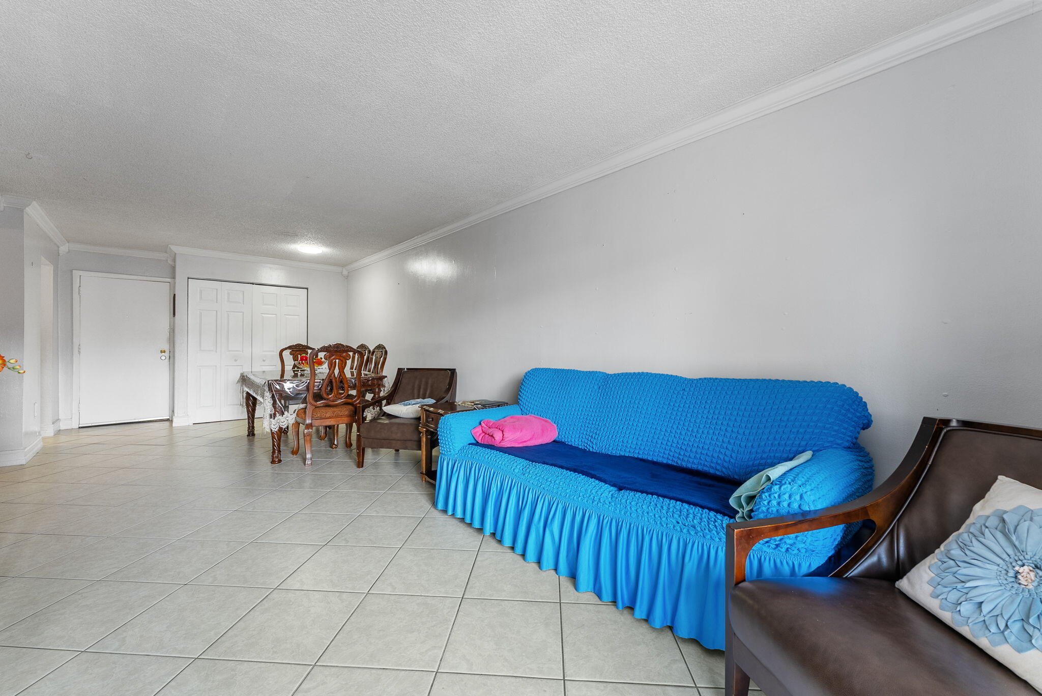1725 West 60th Street, Unit F126 Hialeah, FL 33012 - Photo 6 of 20 10-web-or-mls-DSC08355
