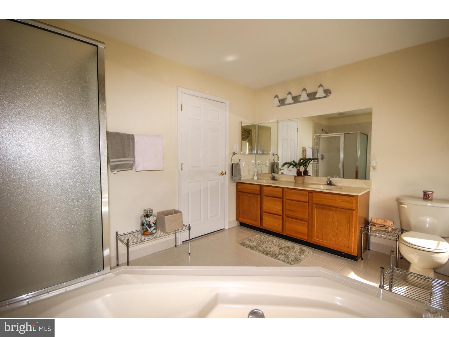 36 Stratton Lane Sewell, NJ 08080 - Photo 14 of 25 Gallery Image 14