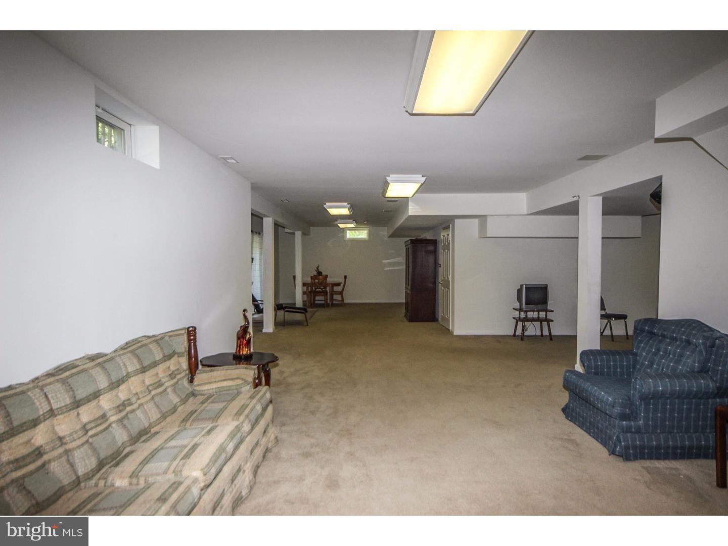 36 Stratton Lane Sewell, NJ 08080 - Photo 22 of 25 Gallery Image 22