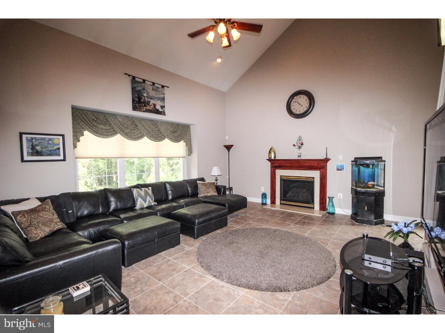 36 Stratton Lane Sewell, NJ 08080 - Photo 8 of 25 Gallery Image 8