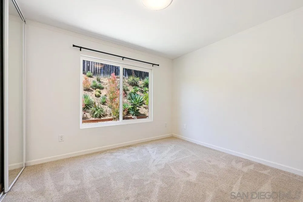 14545 Hillndale Way Poway, CA 92064 - Photo 24 of 27 an empty room with windows