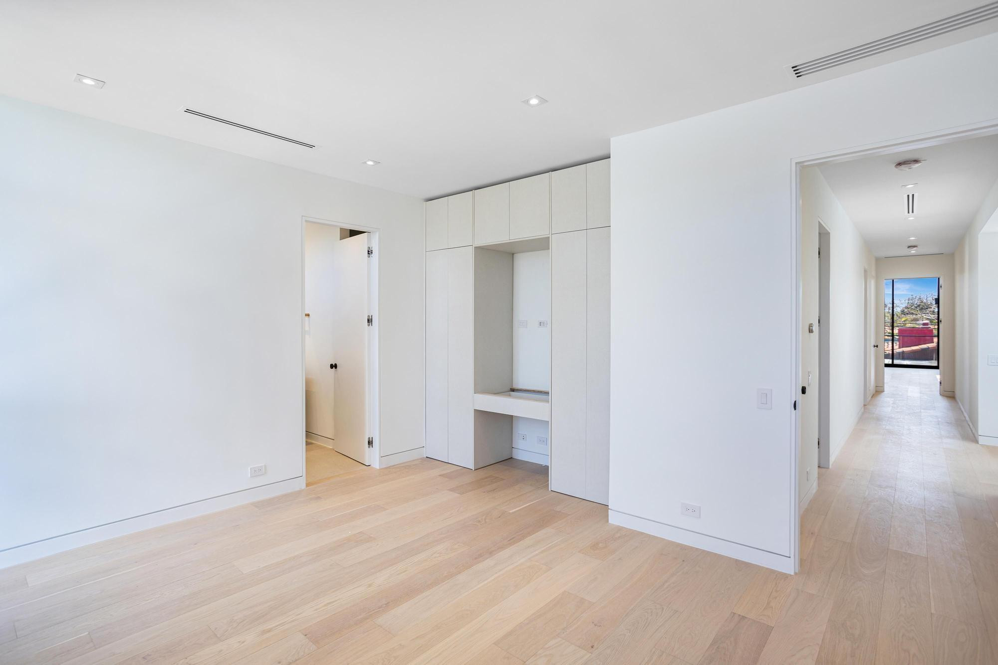 1904 Southwest 22nd Terrace Miami, FL 33145 - Photo 10 of 30 Photo 10