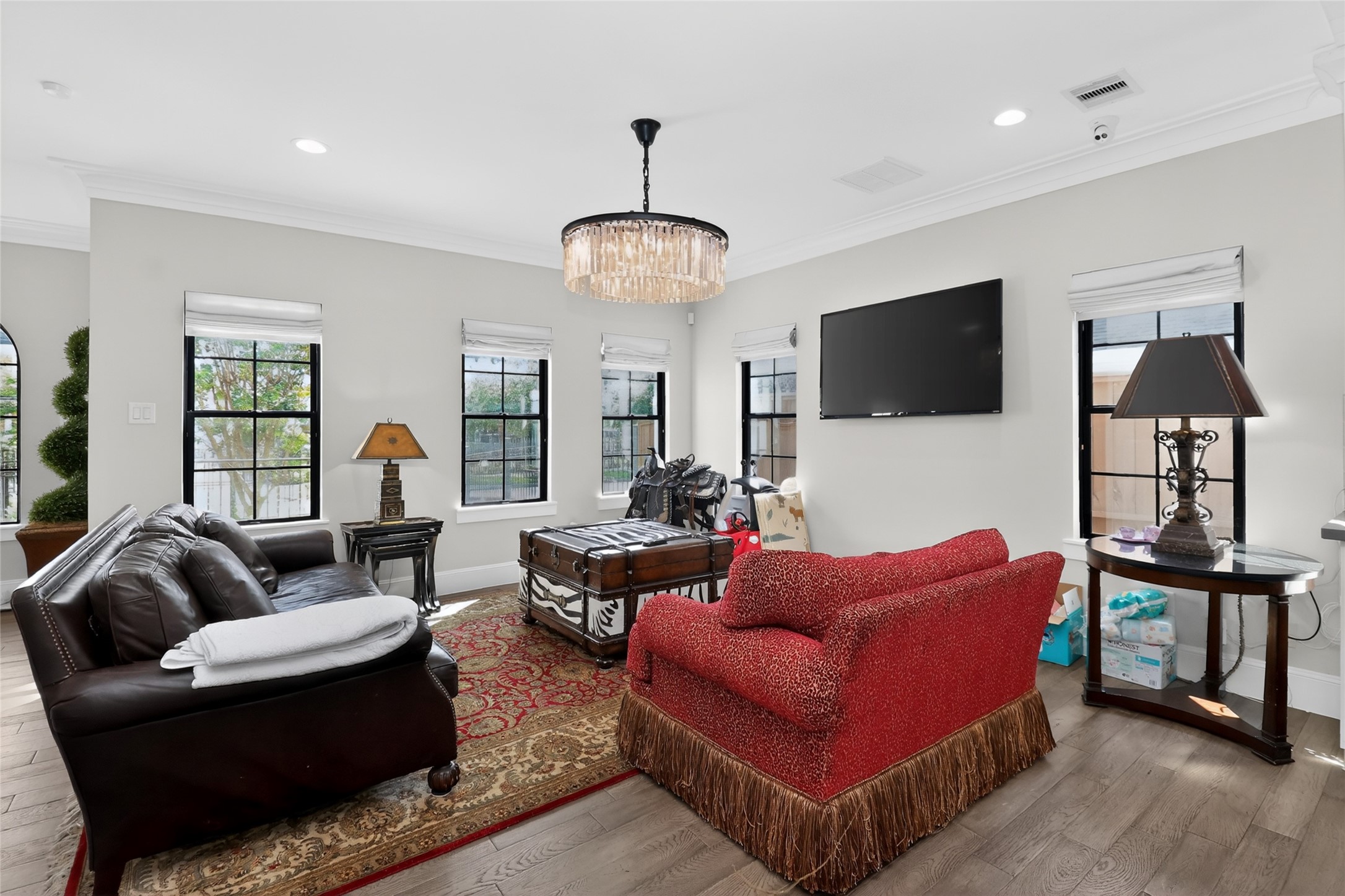 2425 Binz Street Houston, TX 77004 - Photo 5 of 26