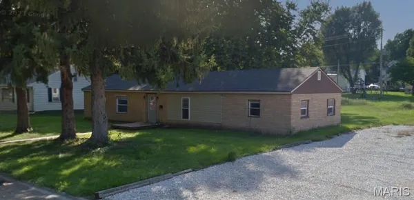 $20,000 | 651 North Sperry Street, Bushnell, IL 61422