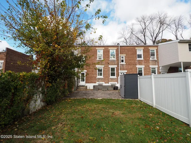 $638,000 | 80 Kemball Avenue | Westerleigh