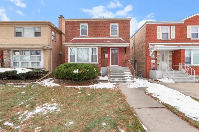 $2,500 | 8142 South Yates Boulevard, Chicago, IL 60617