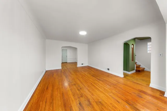 $2,500 | 8142 South Yates Boulevard, Chicago, IL 60617