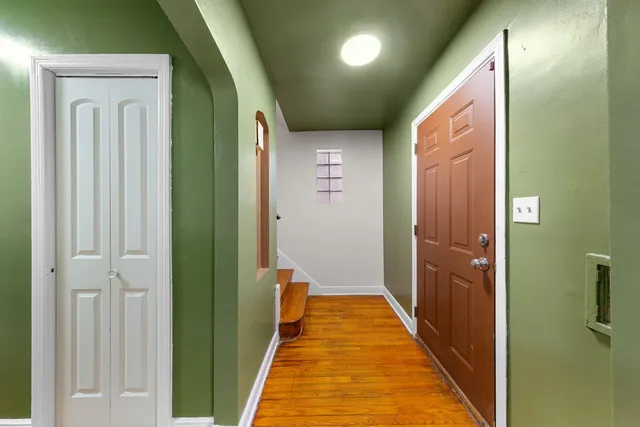 $2,500 | 8142 South Yates Boulevard, Chicago, IL 60617