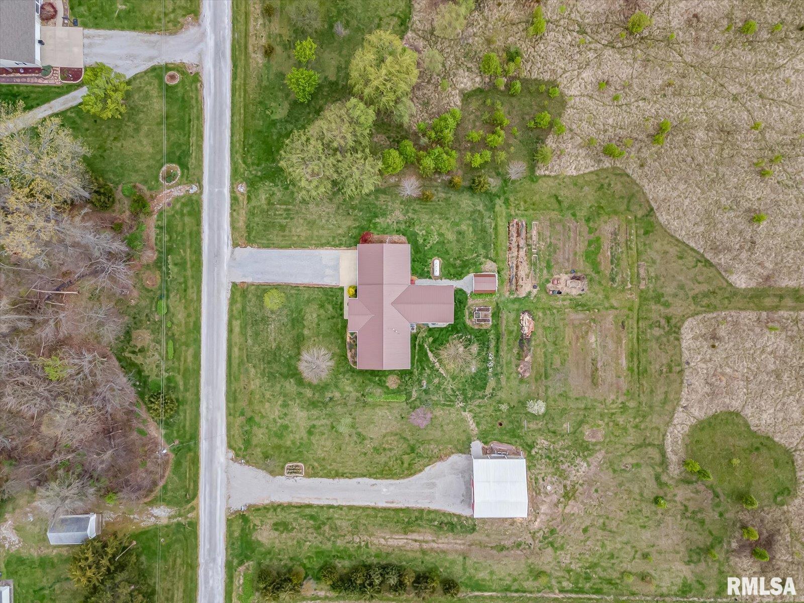 582 South 3rd Street Radom, IL 62831 - Photo 24 of 24 Gallery Image 24