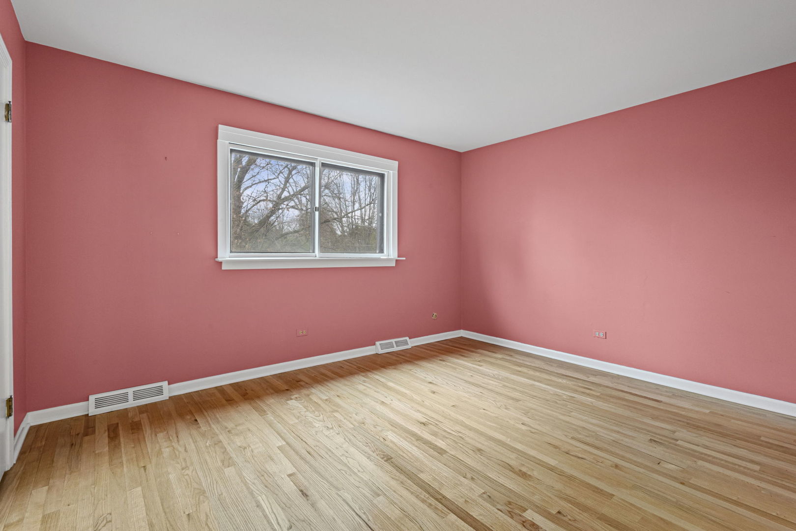 560 Hunter Road Wilmette, IL 60091 - Photo 23 of 41