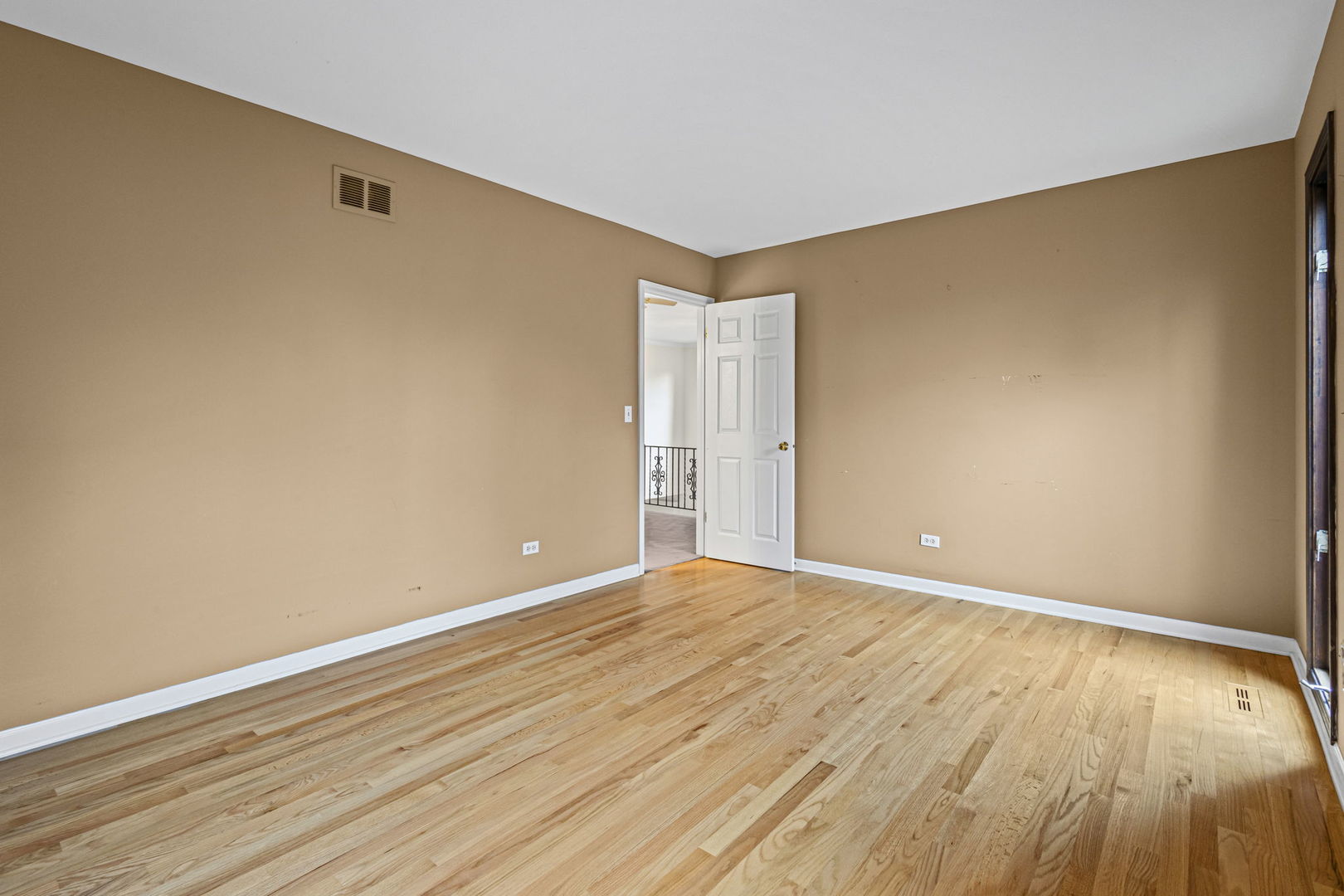 560 Hunter Road Wilmette, IL 60091 - Photo 24 of 41