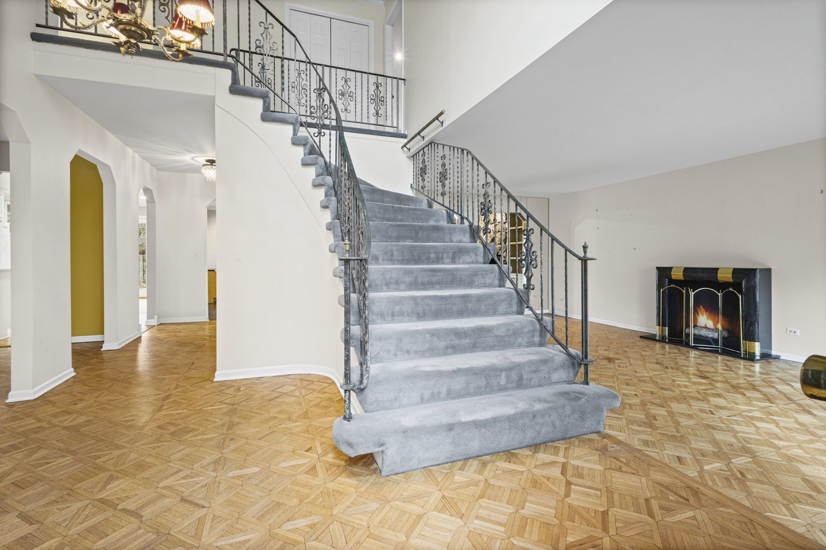 560 Hunter Road Wilmette, IL 60091 - Photo 4 of 41