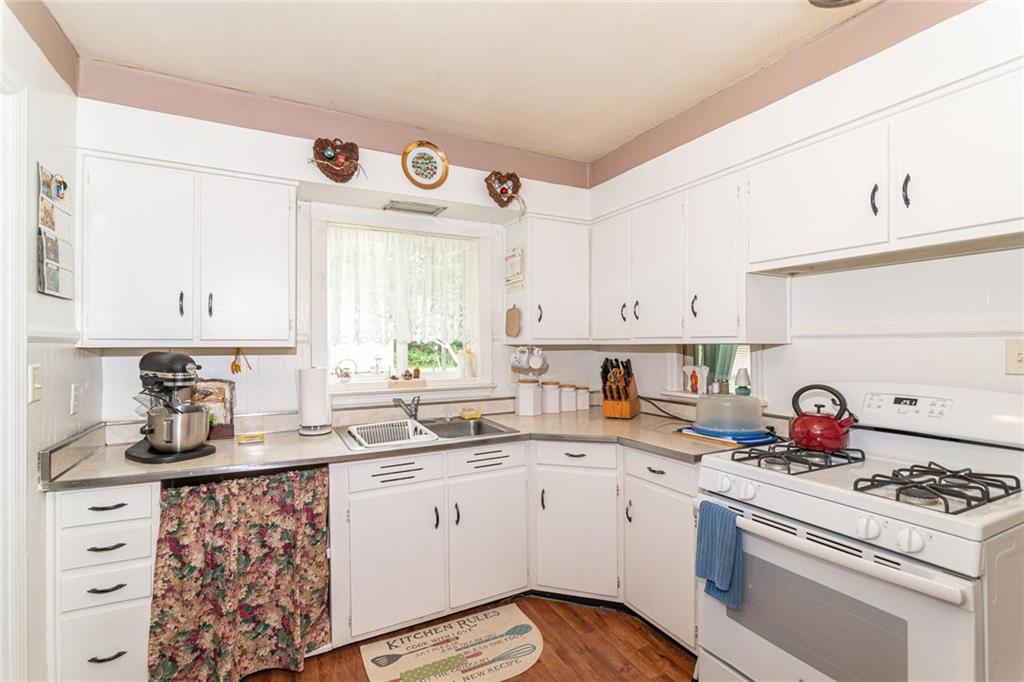 3322 Manor Road Anderson, IN 46011 - Photo 12 of 26 Gallery Image 12