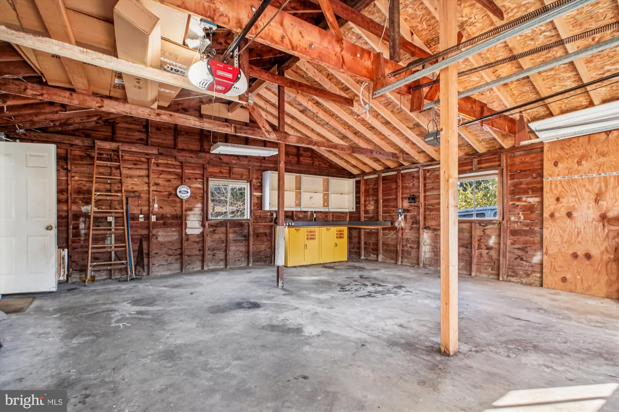 2627 Five Oaks Road Vienna, VA 22181 - Photo 45 of 111 Garage