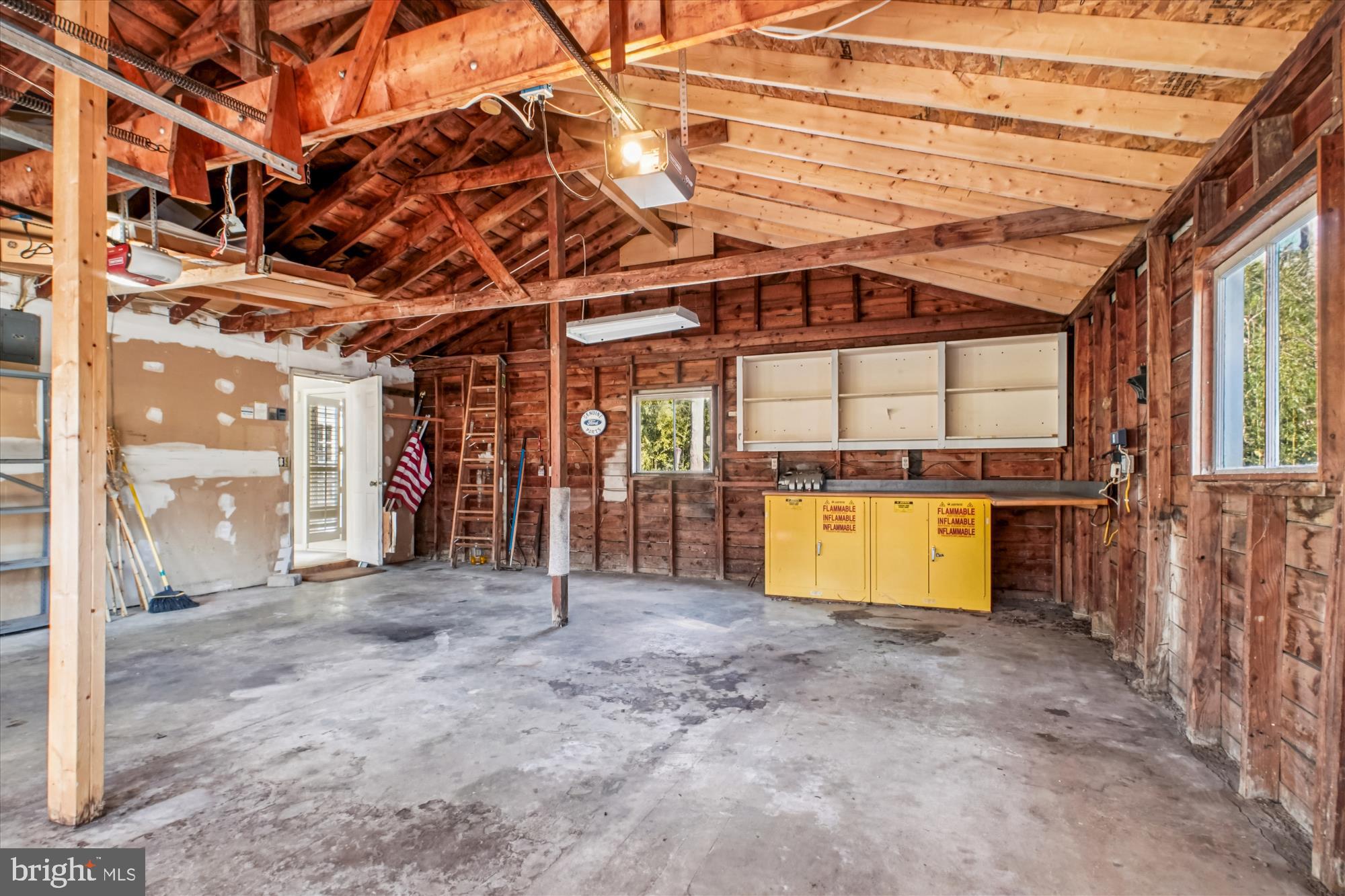 2627 Five Oaks Road Vienna, VA 22181 - Photo 46 of 111 Garage