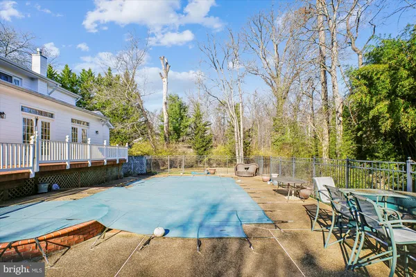 $1,460,000 | 2627 Five Oaks Road, Vienna, VA 22181