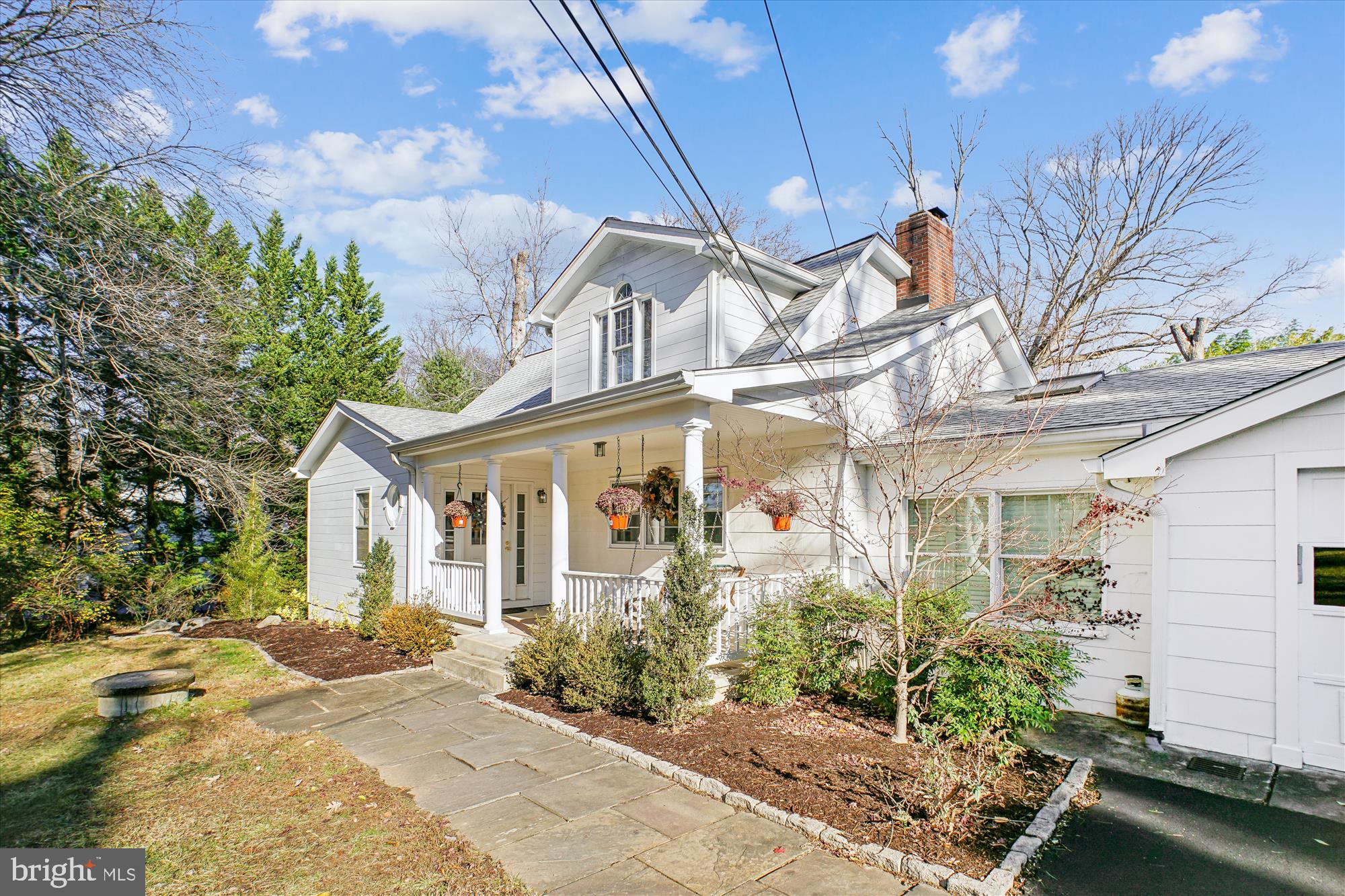 2627 Five Oaks Road Vienna, VA 22181 - Photo 73 of 111 Side view