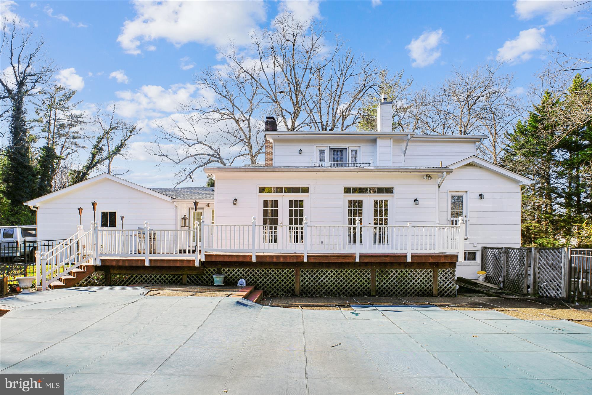 2627 Five Oaks Road Vienna, VA 22181 - Photo 74 of 111 Rear view with pool