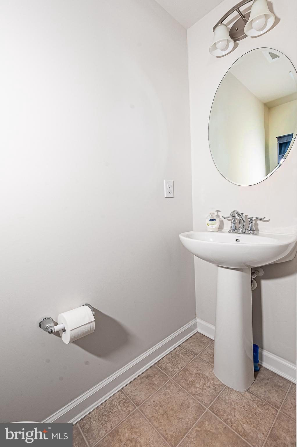 157 Star Drive Mount Holly, NJ 08060 - Photo 9 of 31 Powder Room - Level 1