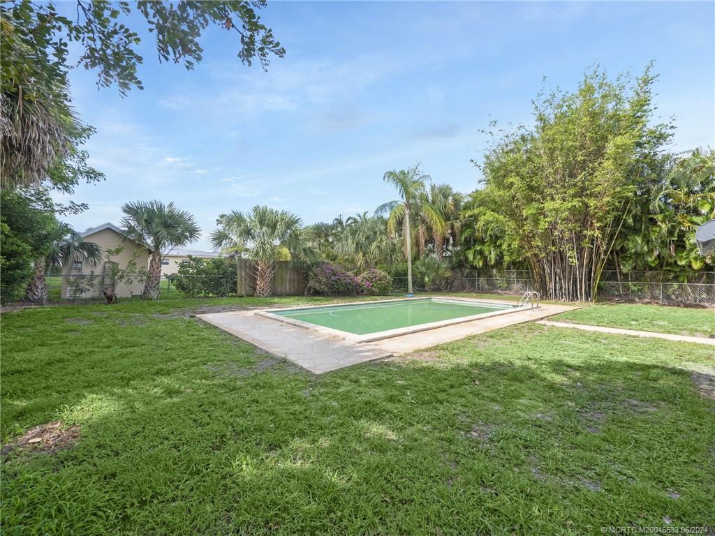 165 Southwest Cabana Point Circle Stuart, FL 34994 - Photo 16 of 17 Gallery Image 16