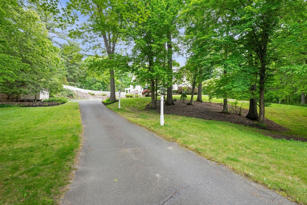 39 Joseph Smith Way Boxford, MA 01921 - Photo 1 of 42