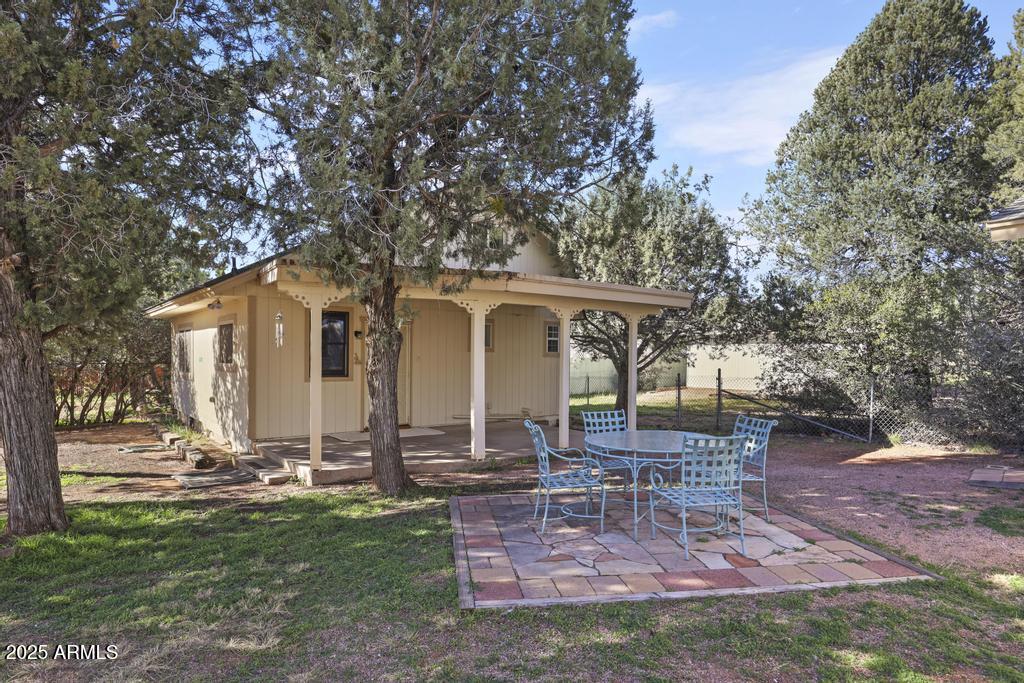 7984 Vista Del Norte Payson, AZ 85541 - Photo 2 of 21 a view of a house with backyard porch and sitting area