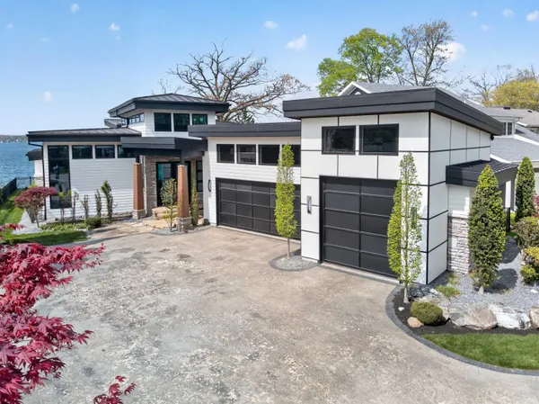 $5,995,000 | 11199 North E Wawasee Drive, Syracuse, IN 46567