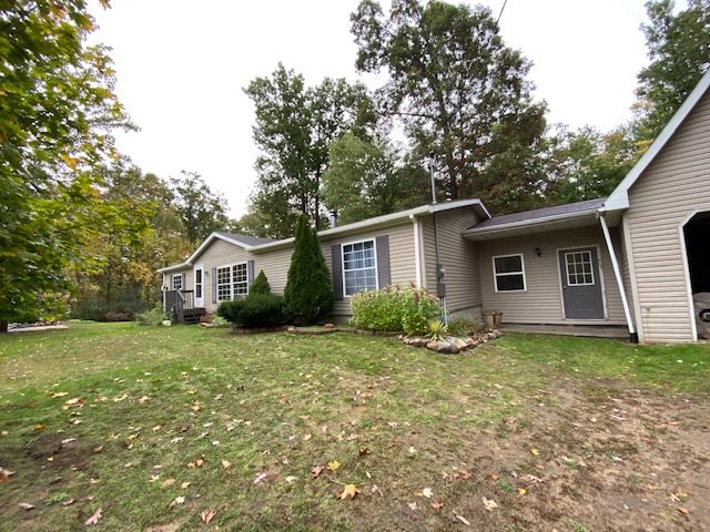 13303 South Brennan Road Chesaning, MI 48616 - Photo 2 of 7 50025578-1.JPG