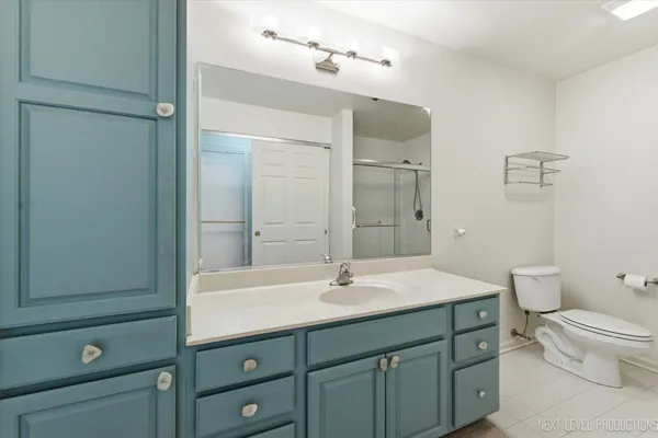 $299,900 | 147 Hunt Club Drive, Unit 147, St. Charles, IL 60174