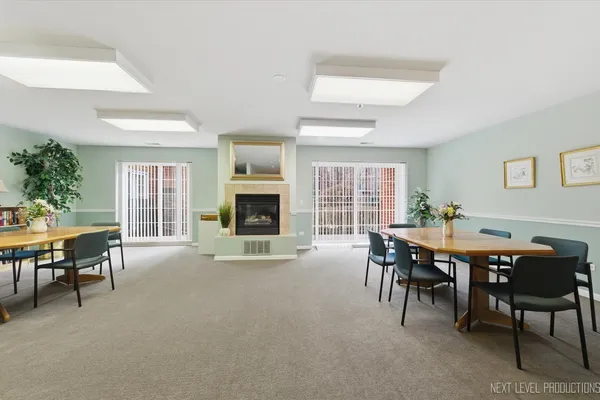 $299,900 | 147 Hunt Club Drive, Unit 147, St. Charles, IL 60174