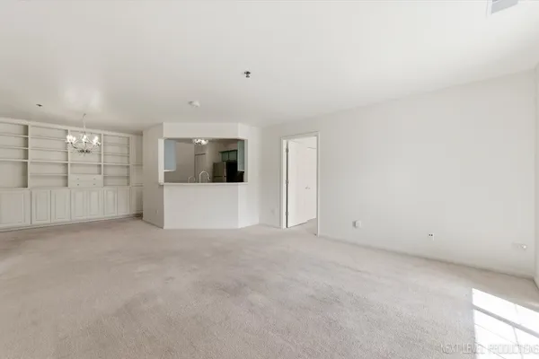 $299,900 | 147 Hunt Club Drive, Unit 147, St. Charles, IL 60174