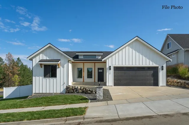 $749,900 | 146 Legacy Way, Nine Mile Falls, WA 99026