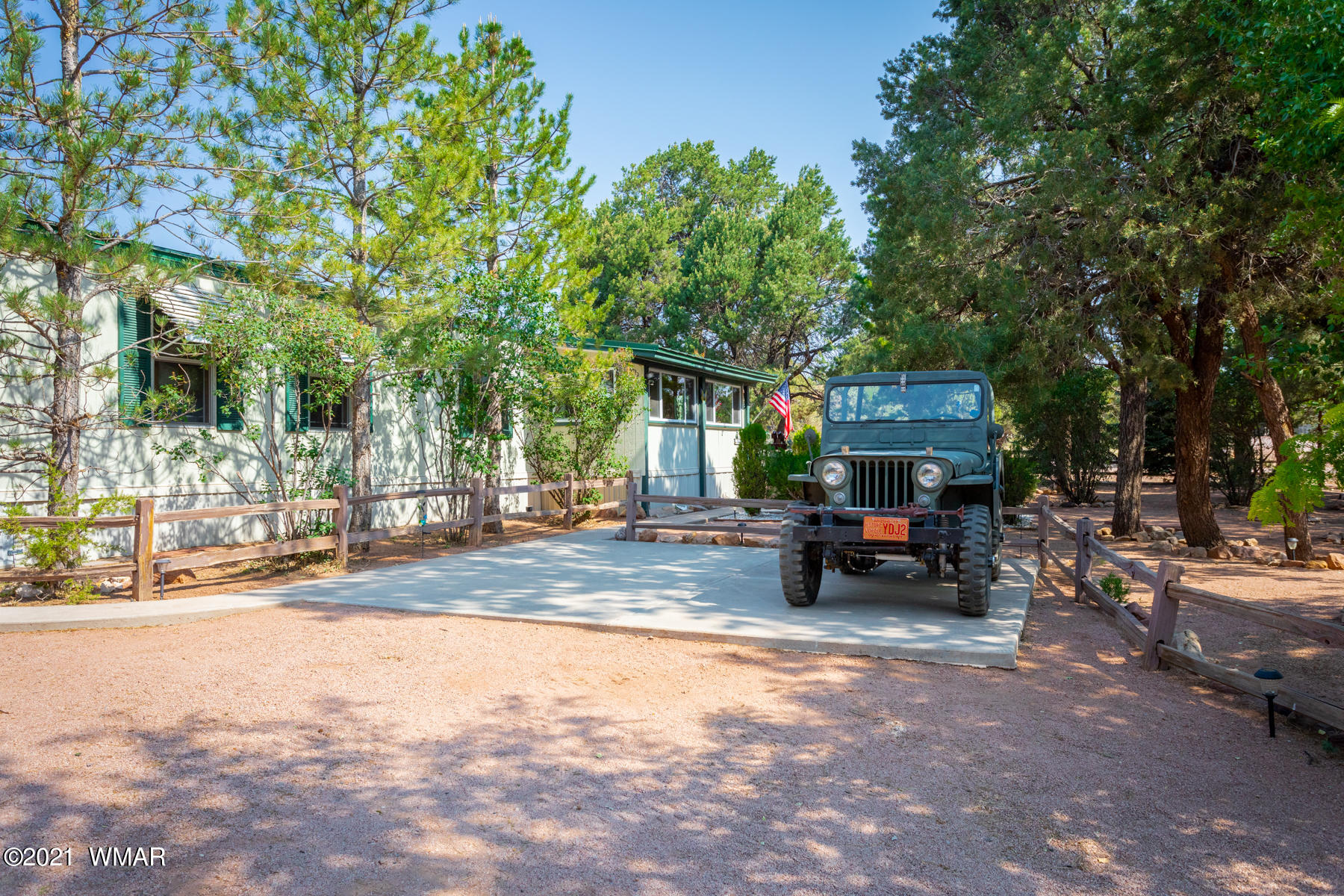 3596 Timberlake Drive, Unit 1 Overgaard, AZ 85933 - Photo 5 of 34