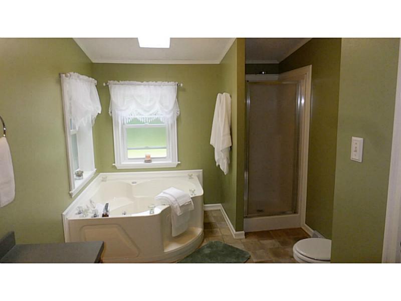 100 River Road West Baldwin, ME 04091 - Photo 18 of 35 Master Bath/Spa.