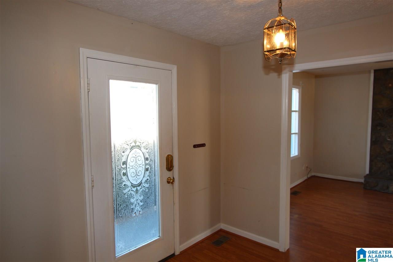 1718 Roundhill Road Weaver, AL 36277 - Photo 10 of 33